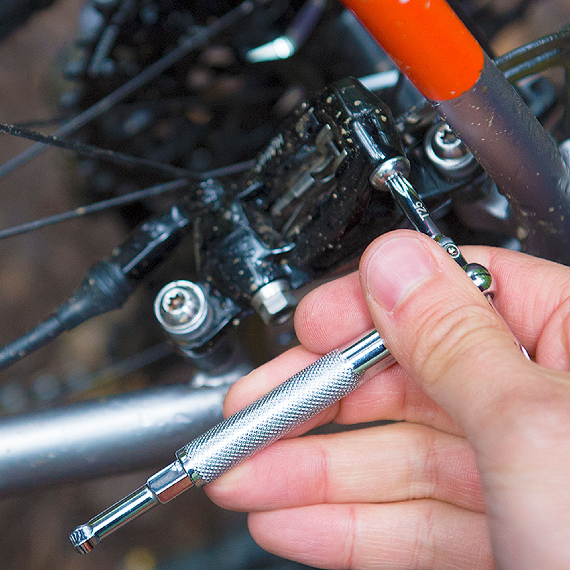 Bike wrapping tools 2025