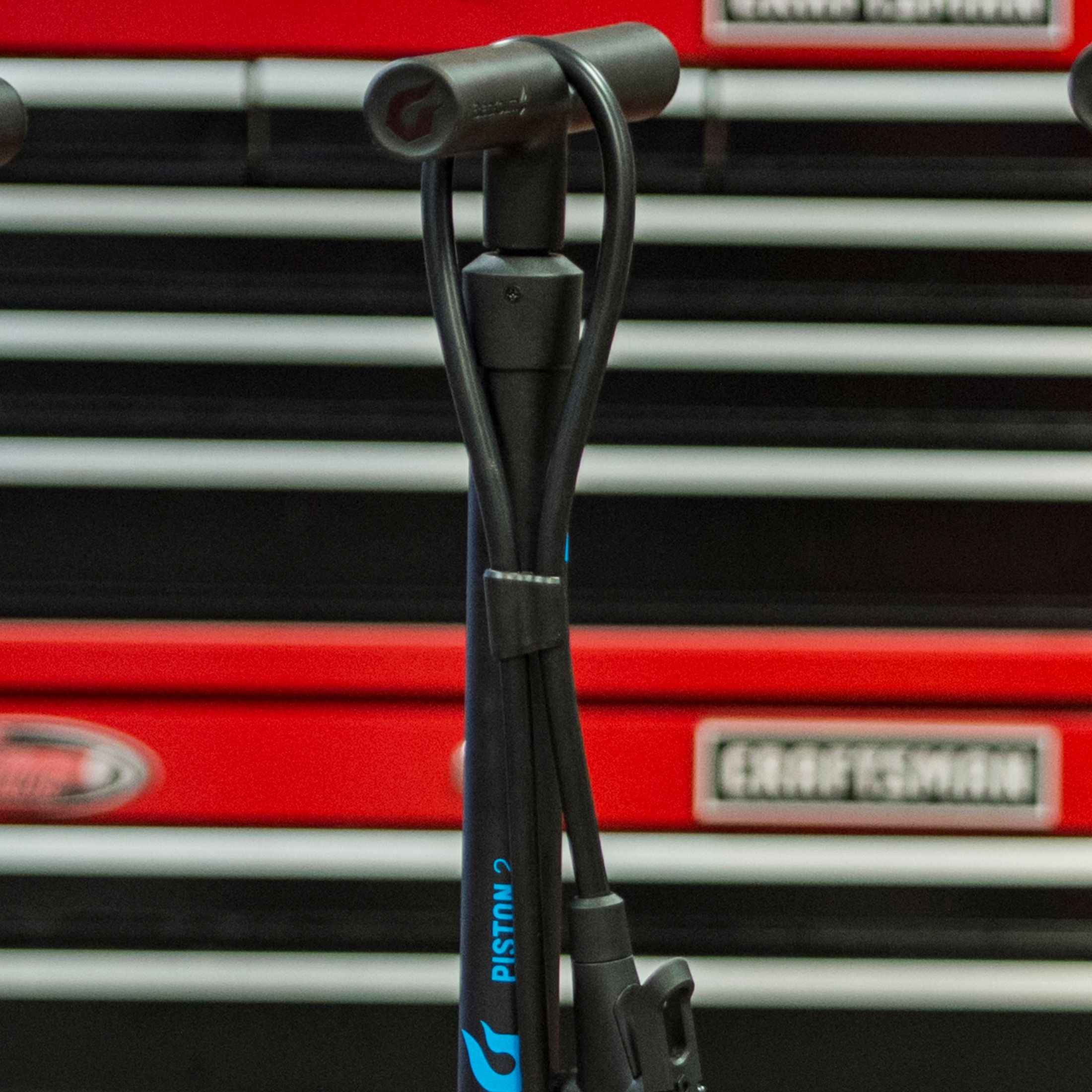 Piston 2 Floor Pump Specs