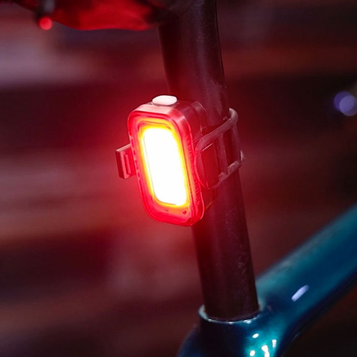 Dayblazer 550 Front + Grid Rear Light Set Details