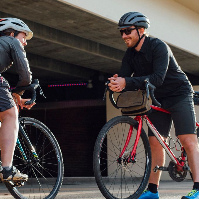 Cinch Carbon Fiber Bottle Cage Details