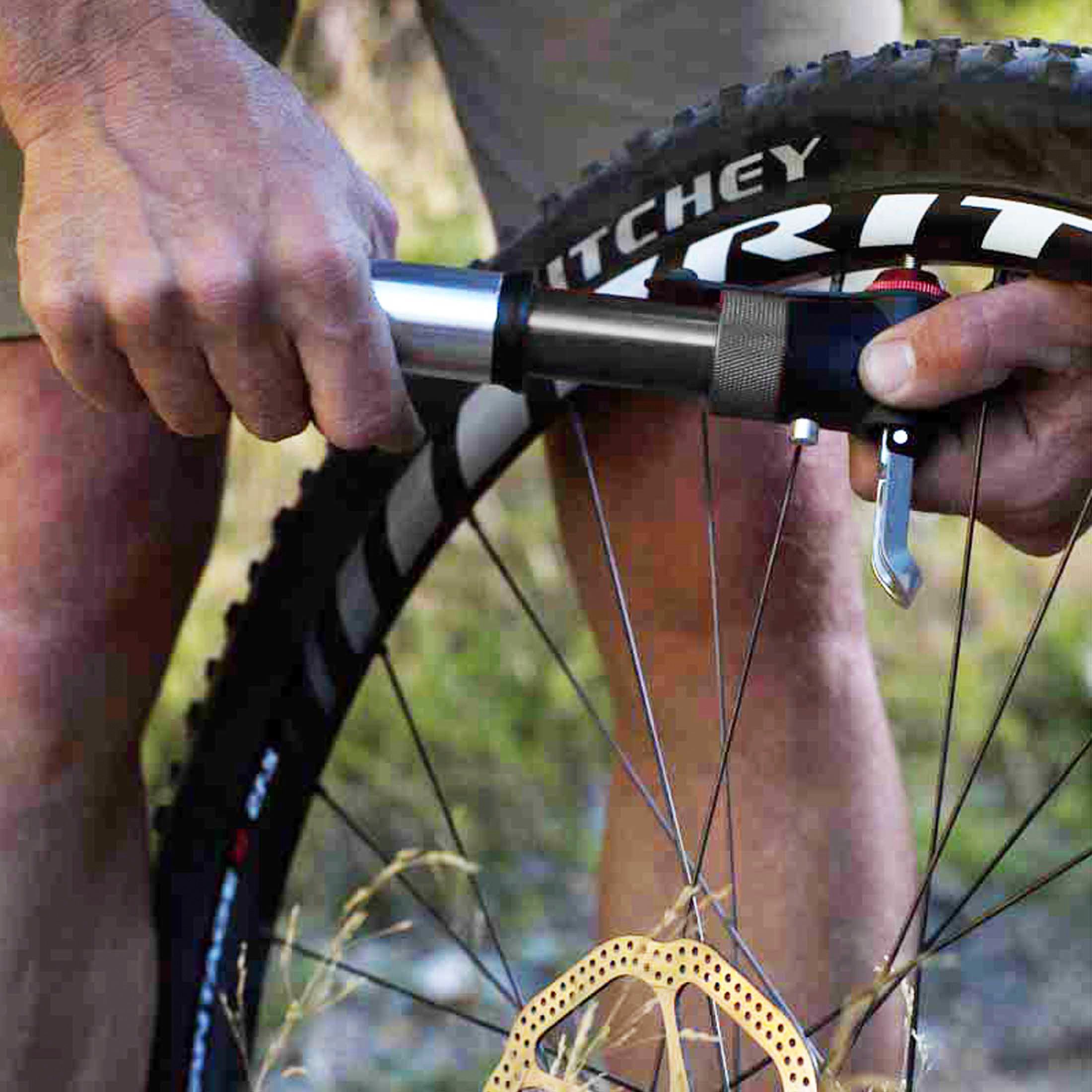 Mammoth CO2'Fer Mini-Pump Details